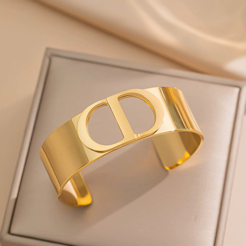 The Élise Cuff
