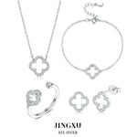 The Clover Pendant