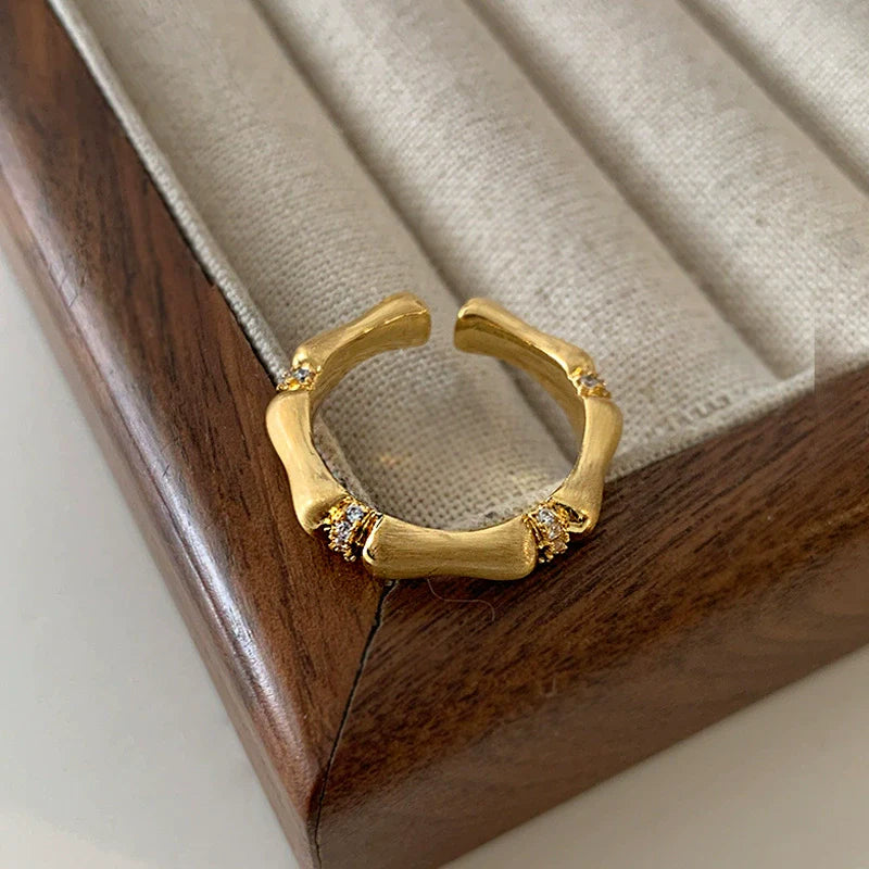 The Aya Ring